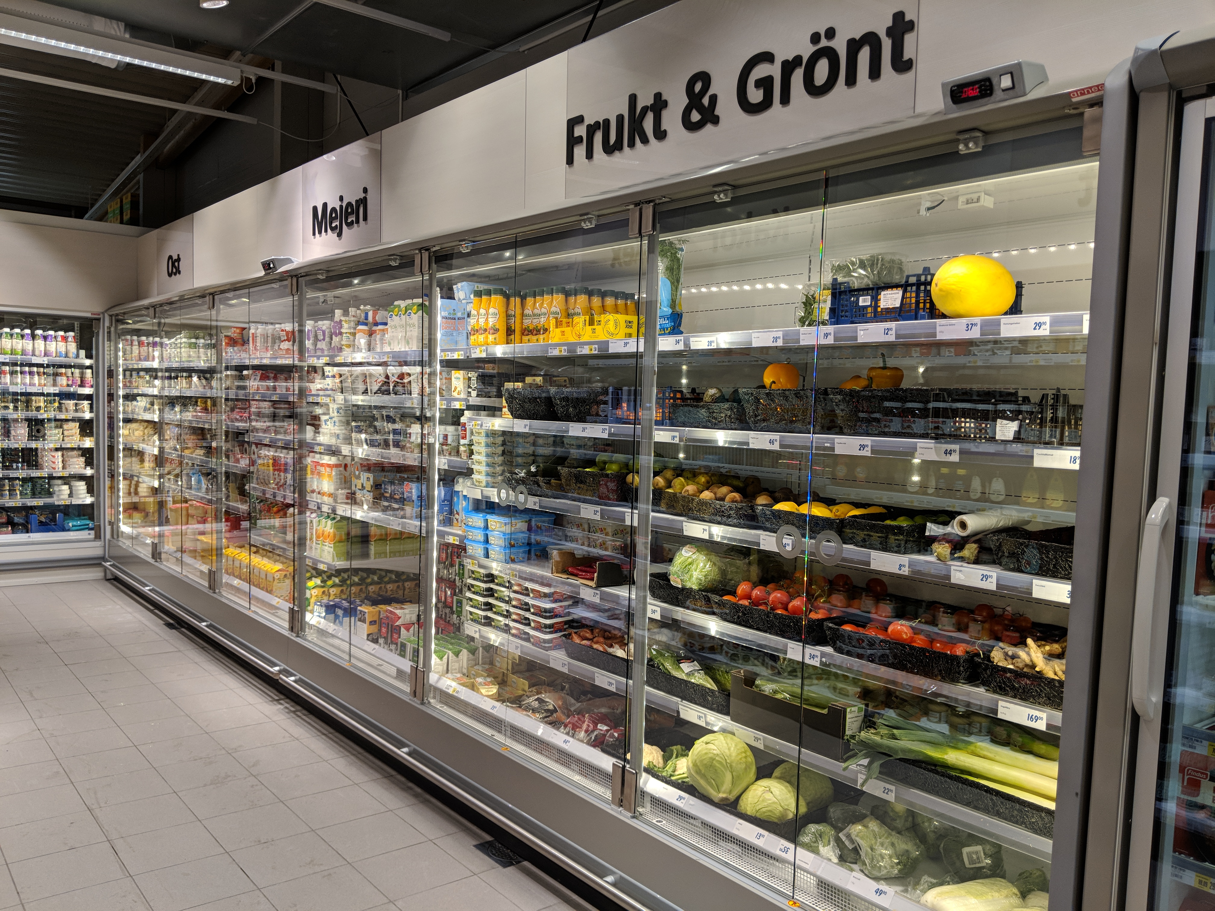 Abisko grocery store veggies and fruit